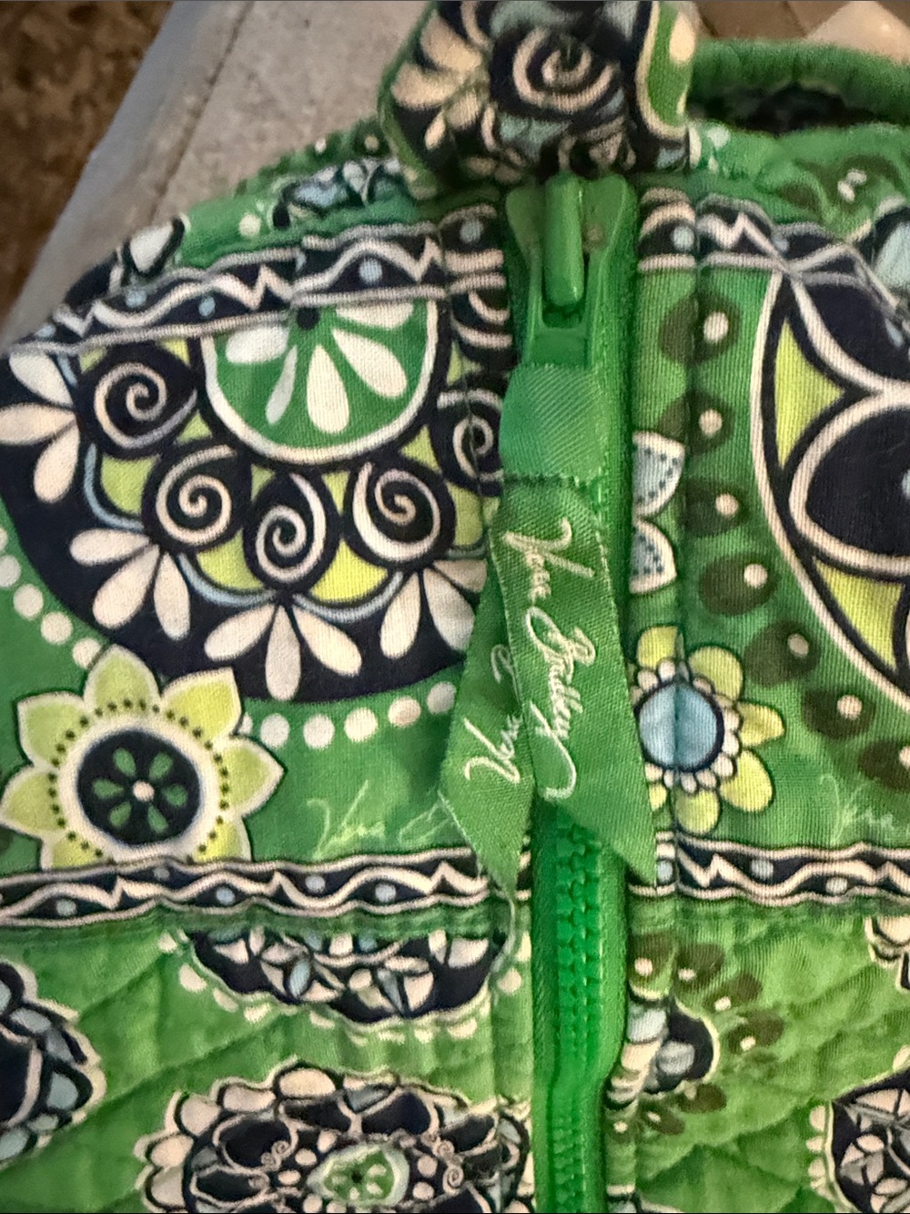Vera Bradley Green Quilted Floral Medallion Weekender - Picture 3 of 6
